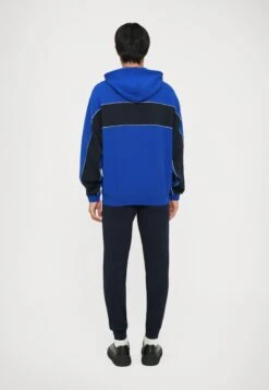 EA7 Emporio Armani TRAIN LOGO SERIES PIPING HOODIE - Zip-up Sweatshirt - Surf The Web -Total Wear Store 0019b636f0d04a928263a783a11bc3ea