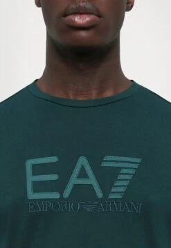 EA7 Emporio Armani TRAIN VISIBILITY TEE - Long Sleeved Top - Ponderosa Pine -Total Wear Store 00e6fe3bc60b4290b8523c6847f86d8e