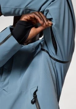 EA7 Emporio Armani CORTINA FASHION TORAY - Ski Jacket - Blue Mirage -Total Wear Store 00ed0b7e540b423596514a4eb06f08f8