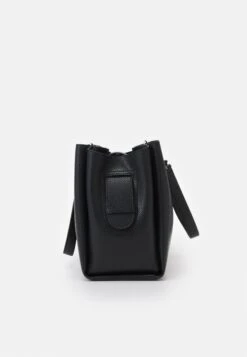 Emporio Armani Annie Tote M Set - Handbag - Nero -Total Wear Store 028c0893dae44441ad917b44f1fe3560