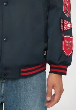 EA7 Emporio Armani TRAIN GRAPHIC SERIES JACKET HOCKEY - Bomber Jacket - Blue -Total Wear Store 0349e5d7fda74e2995b355ee35d45768