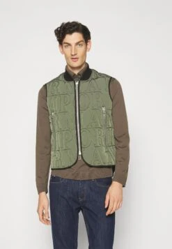Emporio Armani Waistcoat - Waistcoat - Scarabeo -Total Wear Store 039d3221b0fe4f94b3847e8ed4d7ece1