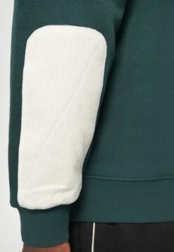 EA7 Emporio Armani TRAIN CLUB HOUSE BUTTONERD RUGBY UNISEX - Sweatshirt - Ponderosa Pine -Total Wear Store 03a91281739c46c9aae9cbc77d9a7644