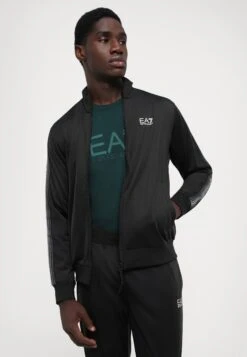 EA7 Emporio Armani TRAIN LINES SET - Tracksuit - Black -Total Wear Store 03f0dcf257ad46728e93c00551d82381