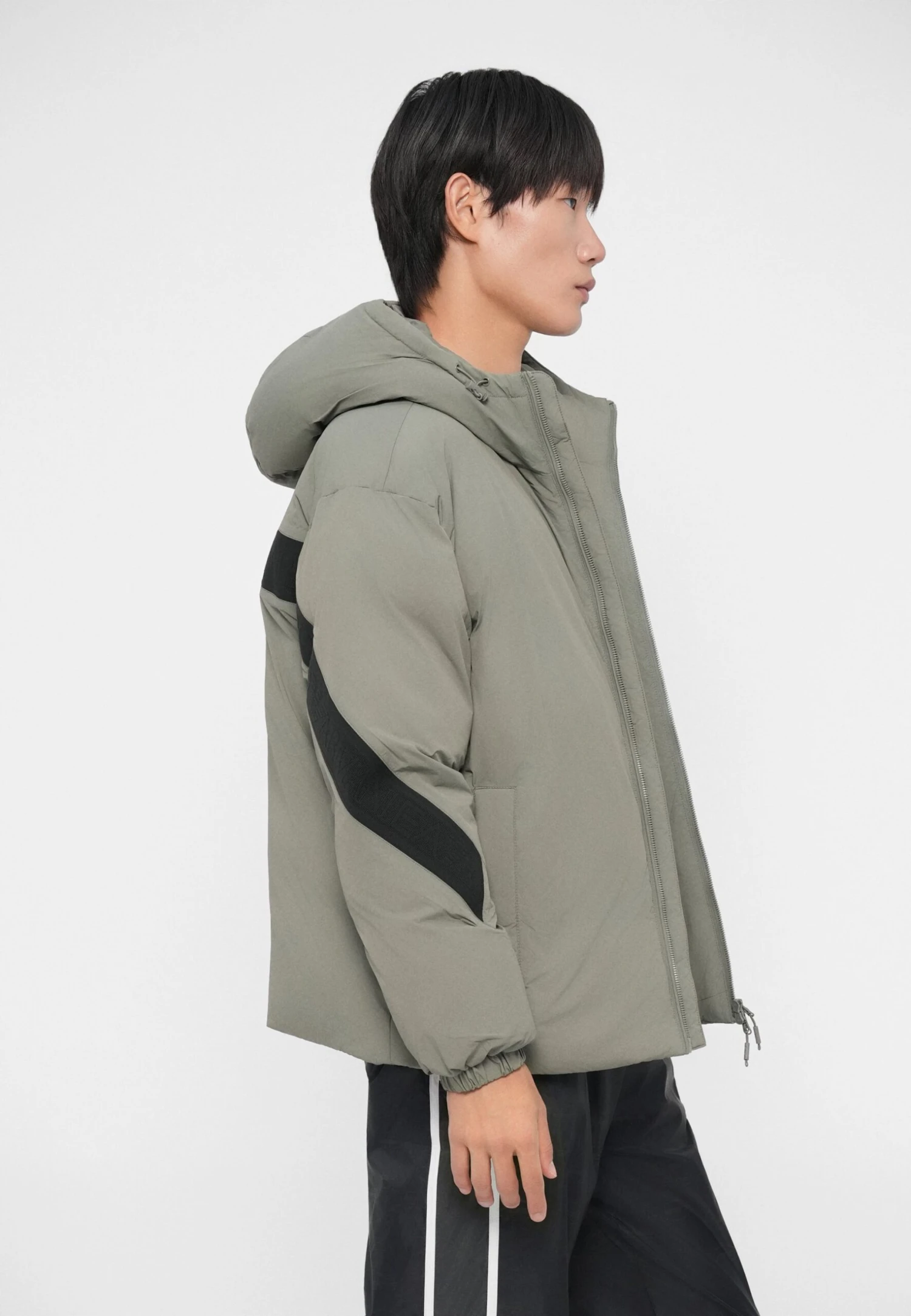 EA7 Emporio Armani TRAIN GRAPHIC SERIES PANTS MONOGRAM - Tracksuit Bottoms - Black Fancy 7 EA7 Emporio Armani TRAIN GRAPHIC SERIES PANTS MONOGRAM - Tracksuit Bottoms - Black Fancy - Image 5