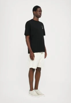 EA7 Emporio Armani TRAIN LOGO OVERSIZE TEE - Print T-shirt - Black -Total Wear Store 04a311f3d03a4bbd8ee2a2405d029a34