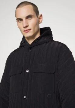 Emporio Armani Jacket - Down Jacket - Nero -Total Wear Store 05d8301e8fb349138a3c15a5fee4b8b2