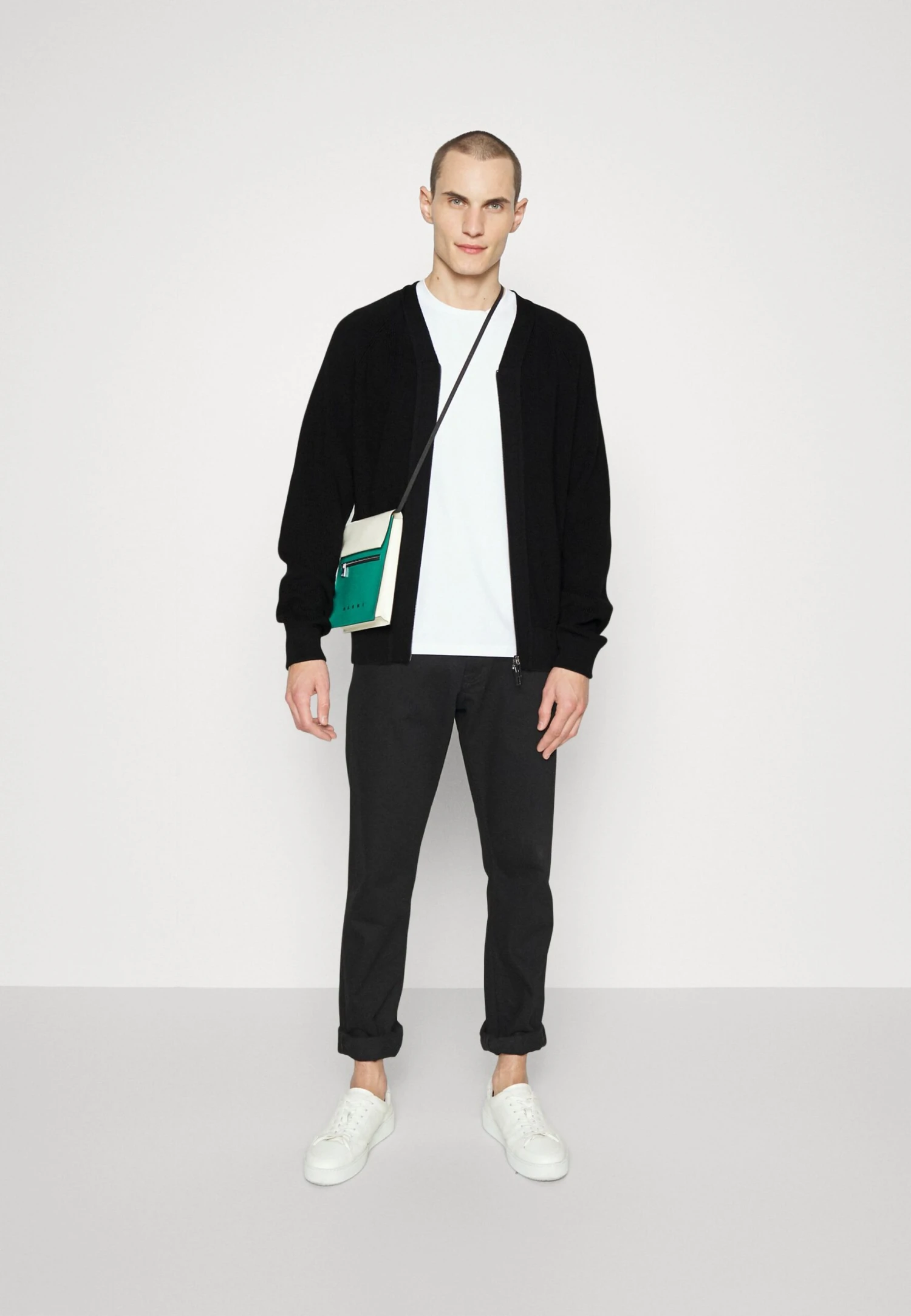 Emporio Armani Cardigan - Nero 4 Emporio Armani Cardigan - Nero - Image 2