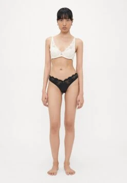 Emporio Armani PADDED BRA - Balconette Bra - Ivory -Total Wear Store 06b7628762ca48dab421f28beeb568da