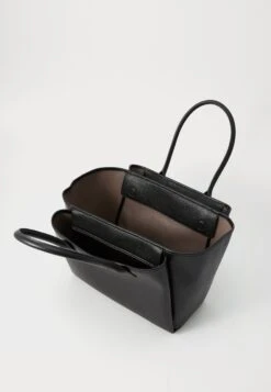 Emporio Armani ODETTE - Handbag - Nero/taupe -Total Wear Store 06ecbf3b29624731b4f4c8168e21019a