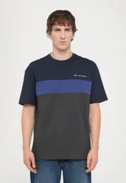 EA7 Emporio Armani TRAIN ATHLETIC TEE - Print T-shirt - Armani Blue