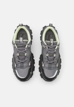 Emporio Armani Faraday - Trainers - Grey/Black -Total Wear Store 08b45dde7b924a418eb440996249a197