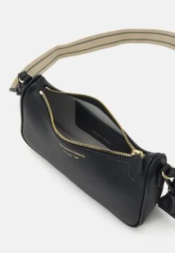 Emporio Armani BAGUETTE - Cross Body Bag - Nero/silver-coloured -Total Wear Store 08e7cccdcf134434a40c5ff796439acc
