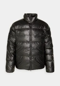 EA7 Emporio Armani Winter Jacket - Nero -Total Wear Store 0951eb61486942e78eb10cd962f61421