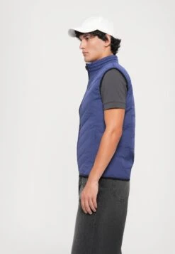 EA7 Emporio Armani TRAIN PREMIUM SHIELD VEST - Waistcoat - Blue -Total Wear Store 0b14f8f0deaf44f39281f90429728dcc