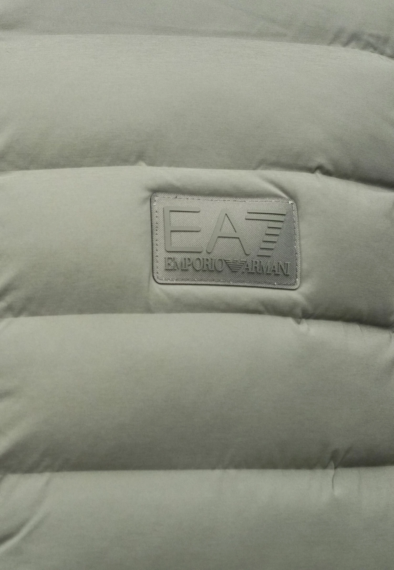 EA7 Emporio Armani MOUNTAIN - Waistcoat - Mulled Basil 9 EA7 Emporio Armani MOUNTAIN - Waistcoat - Mulled Basil - Image 7