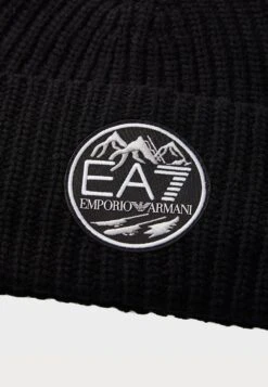 EA7 Emporio Armani MOUNTAIN SHIELD BEANIE UNISEX - Beanie - Black -Total Wear Store 0caf42d4b569434b94d752030439d55b