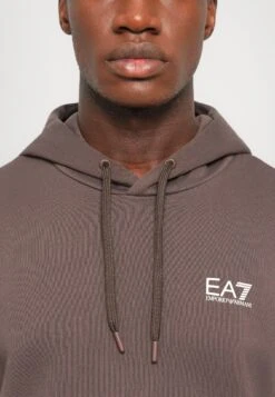 EA7 Emporio Armani TRAIN LOGO SERIES HOODIE EXTENDED - Hoodie - Chocolate Brown -Total Wear Store 0d29d0ac10834a2d98b1c89b2b39b659