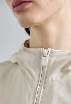 EA7 Emporio Armani JACKET - Summer Jacket - Almond Milk -Total Wear Store 0d6d32917c1f4e5e8288db5c16ac93b6