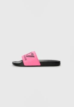 EA7 Emporio Armani UNISEX - Pool Slides - Bright White -Total Wear Store 1070aec230d149e59b780e712a2166d8 8