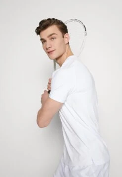 EA7 Emporio Armani Tennis Pro Tee - Basic T-Shirt - White -Total Wear Store 10b05bbeba404a1088b84d43870c55bb