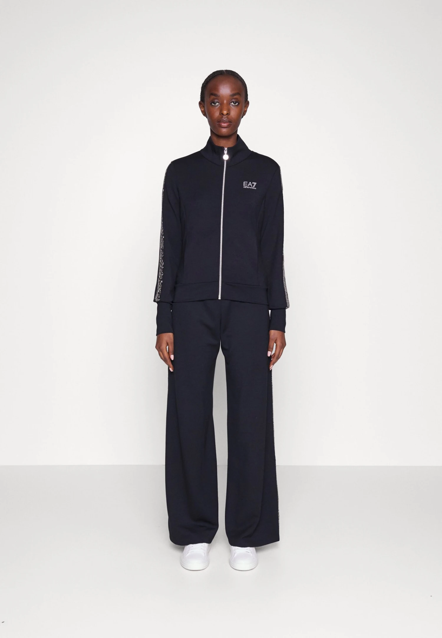 EA7 Emporio Armani Tracksuit Set - Tracksuit - Black/Gold 3 EA7 Emporio Armani Tracksuit Set - Tracksuit - Black/Gold