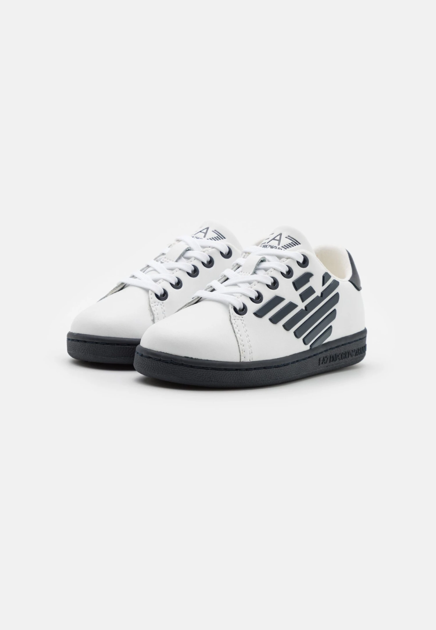 EA7 Emporio Armani Unisex - Trainers - White/Blue 4 EA7 Emporio Armani Unisex - Trainers - White/Blue - Image 2