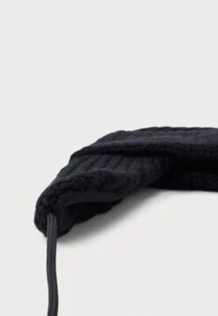 EA7 Emporio Armani MOUNTAIN AVIATOR HAT UNISEX - Beanie - Black -Total Wear Store 13218b3243be4126bb7726f9b9adf920