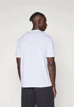 EA7 Emporio Armani TENNIS CLUB TEE - Basic T-shirt - White -Total Wear Store 13354c6794c04143a4b0549d618518ad