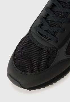 EA7 Emporio Armani UNISEX - Trainers - Triple Black/silver-coloured -Total Wear Store 14c731c4541246c8bf1f44945d2b2431