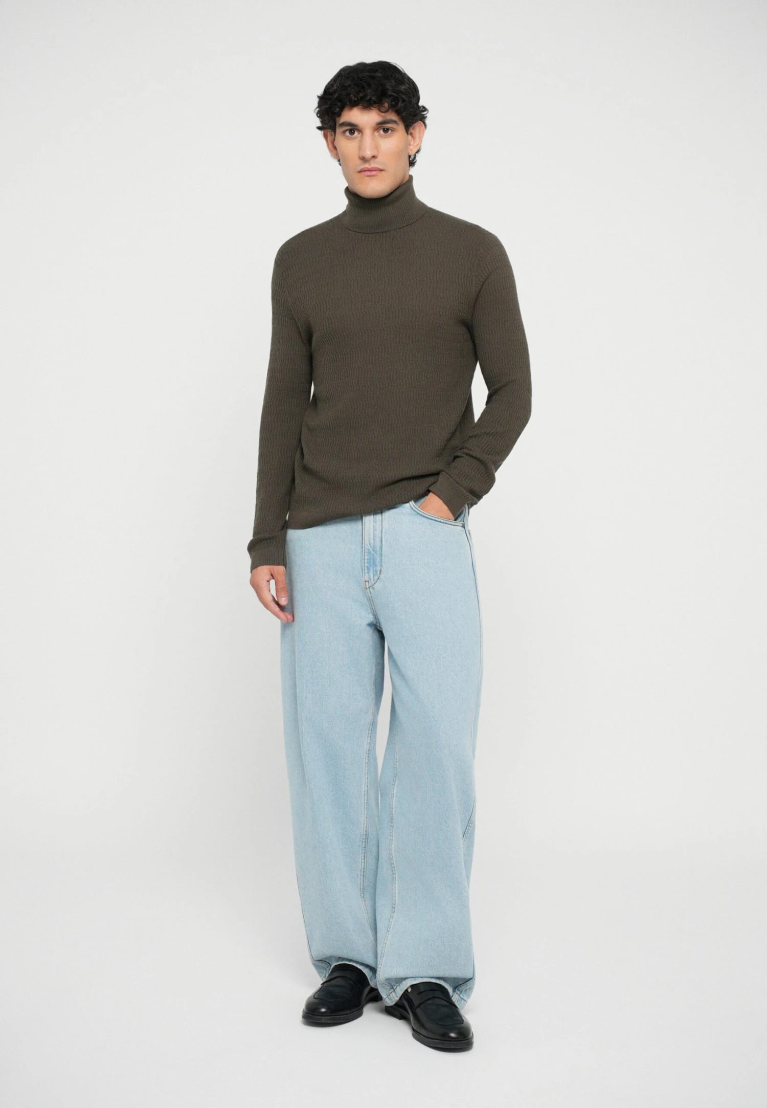 Emporio Armani Jumper - Crocodile 4 Emporio Armani Jumper - Crocodile - Image 2