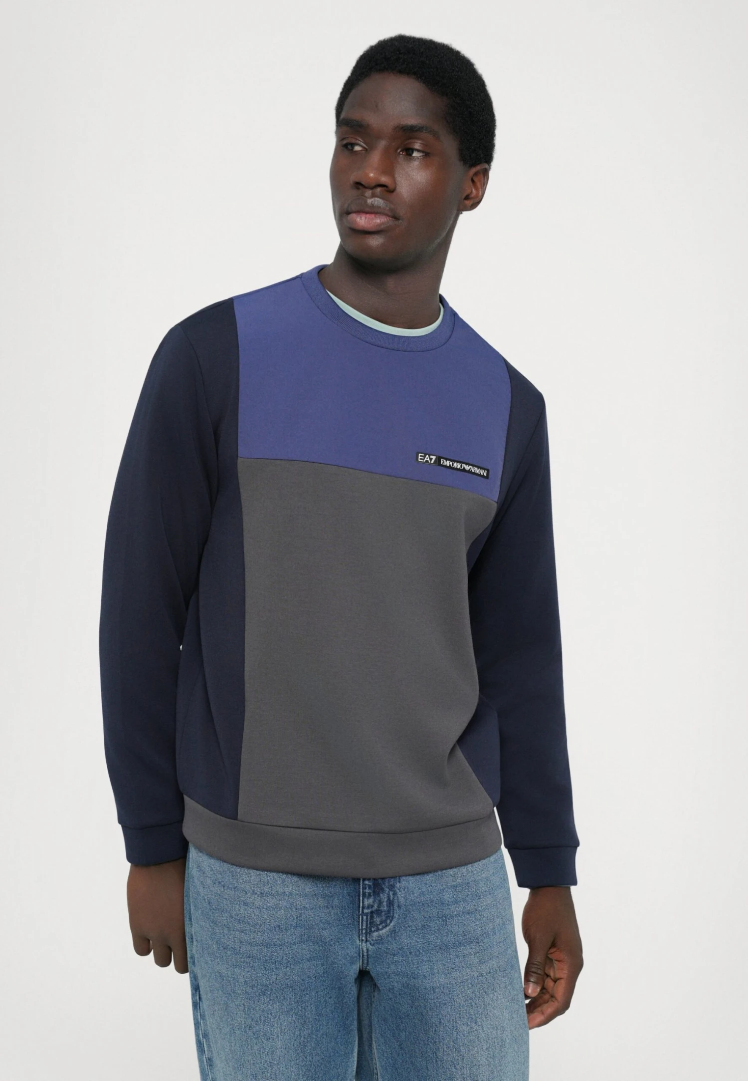 EA7 Emporio Armani TRAIN ATHLETIC - Sweatshirt - Blue 7 EA7 Emporio Armani TRAIN ATHLETIC - Sweatshirt - Blue - Image 5