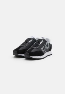 EA7 Emporio Armani VINTAGE UNISEX - Trainers - Black/white/black Eagle -Total Wear Store 15f55eddaa19488e84b40c794566a6c8