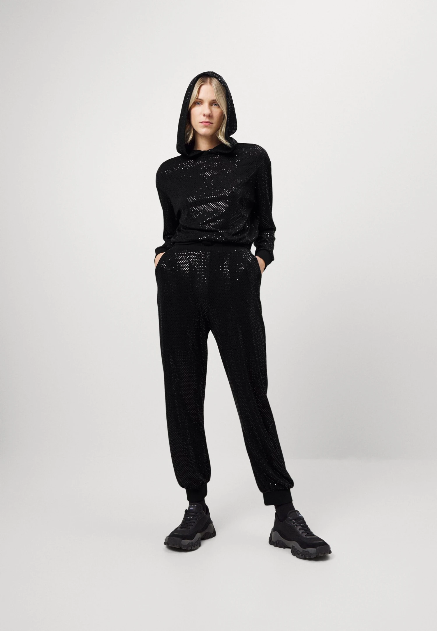 EA7 Emporio Armani Sweatshirt - Sweatshirt - Black 4 EA7 Emporio Armani Sweatshirt - Sweatshirt - Black - Image 2