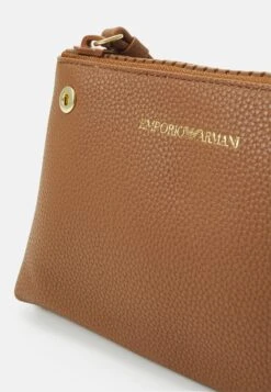 Emporio Armani Myea Bag Set - Handbag - Wood/Geranium 12 Emporio Armani Myea Bag Set - Handbag - Wood/Geranium -Total Wear Store 17bc844563944e1d84b3a68e87b049ec