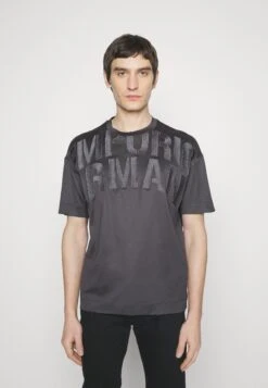 Emporio Armani Print T-Shirt - Magnet Scritta