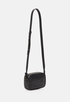 Emporio Armani Camera Case Cervo Camera Case Croc - Across Body Bag - Nero -Total Wear Store 185d55cb9b6046ca8b603e859adab808