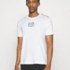 EA7 Emporio Armani Basic T-Shirt - Bianco -Total Wear Store 1875c18fd8044bab8791eaa5c72f163c