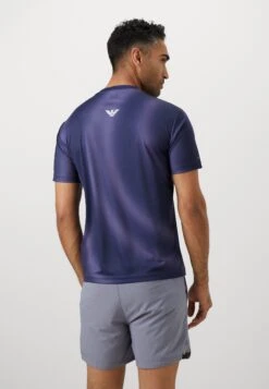 EA7 Emporio Armani TENNIS PRO TEE GRAPHIC - Sports T-shirt - Blue Shade 11 EA7 Emporio Armani TENNIS PRO TEE GRAPHIC - Sports T-shirt - Blue Shade -Total Wear Store 18ae858154dc4bcfa89c349a238e8afb