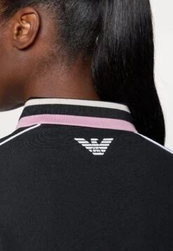 EA7 Emporio Armani GOLF PRO - Long Sleeved Top - Black Beauty -Total Wear Store 197995375ded4b1683882aca9b8ffeb4
