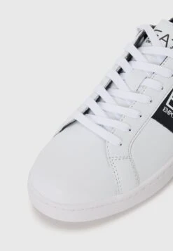 EA7 Emporio Armani UNISEX - Trainers - White/black -Total Wear Store 1a5cfc3ecf824b4386ddad4ee7c5f257