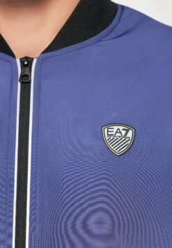 EA7 Emporio Armani TRAIN PREMIUM SHIELD JACKET - Light Jacket - Blue -Total Wear Store 1d81e78c9ebc44df9404395ff6c84662