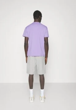 EA7 Emporio Armani Bermuda - Shorts - Light Grey -Total Wear Store 1e933a0c17fe49e8ae23146a3ea328e2