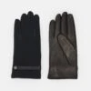 Emporio Armani Guanto Gloves Unisex - Gloves - Black -Total Wear Store 1fe143a1c2a745978f325da20fe22e1e