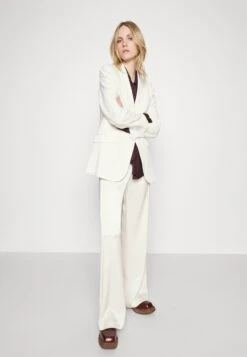 Emporio Armani Blazer - White -Total Wear Store 2127bd605f0a442eac80090c5787b0f6