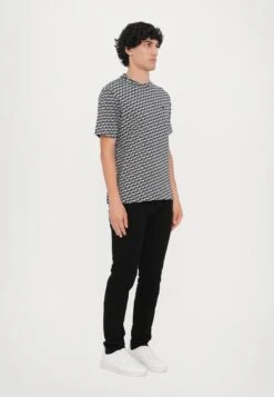 Emporio Armani Print T-shirt - White/blue -Total Wear Store 2277b8476bcd4c669277bee4b1920762