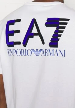 EA7 Emporio Armani Print T-Shirt - Bianco -Total Wear Store 254d353ad11543c78abae343c4b197da