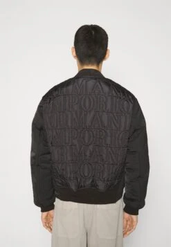 Emporio Armani Blouson - Bomber Jacket - Nero -Total Wear Store 25b70bd75df94052b1b673e814c3b3e7