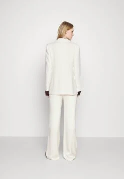 Emporio Armani Blazer - White -Total Wear Store 25dc7da6f72e430d8bde5ffbba4ab418