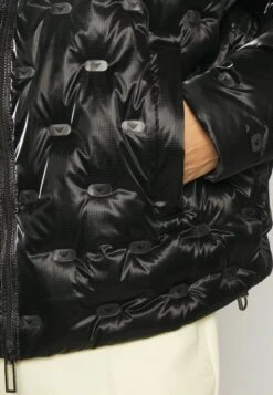 Emporio Armani Piumino - Down Jacket - Nero -Total Wear Store 25f7716a6be84a24a058fac107004ff2